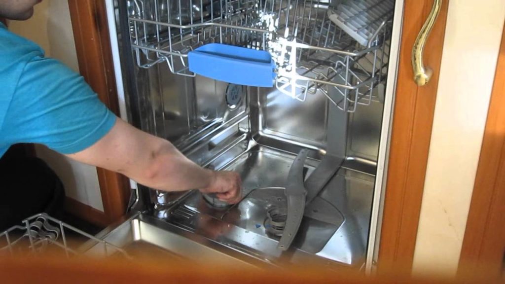 Need to clean your dishwasher after some days to avoid smell